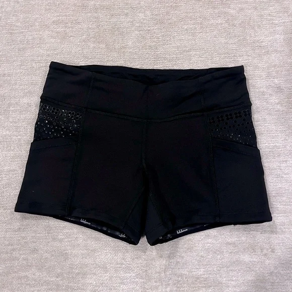 Lululemon Run: Shorty Short
Black size 6 - Picture 5 of 12